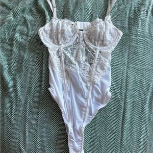 Lou & Grey Green Chevron Patterned Fabric